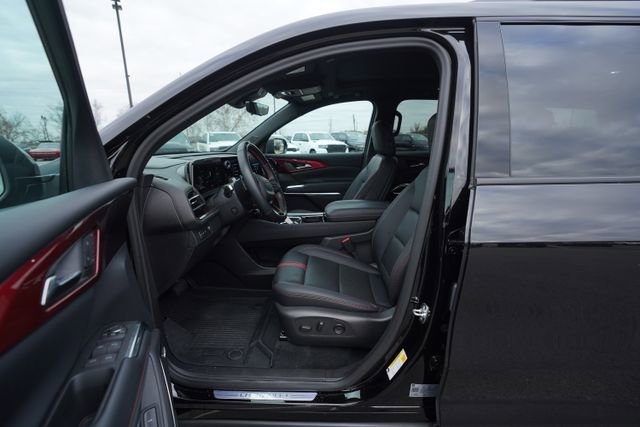 Used 2024 Chevrolet Traverse RS w/ LPO, Floor Liner Package image 13