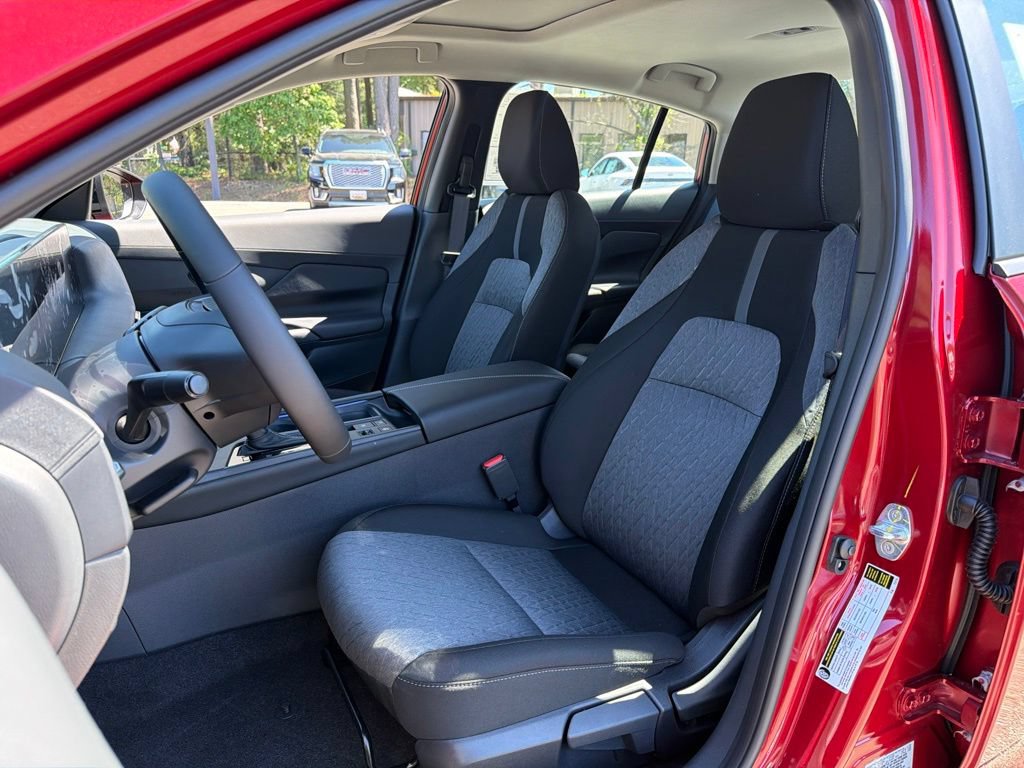 New 2026 Nissan Sentra SV w/ SV Convenience Package FWD image 16