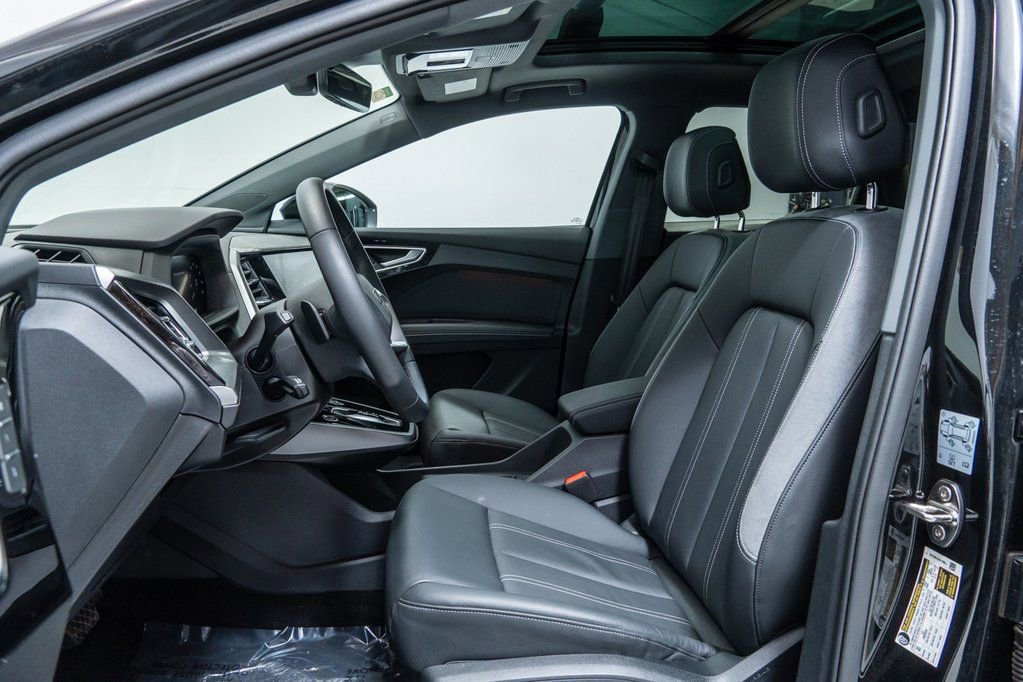 Used 2025 Audi Q4 e-tron Premium Plus w/ Premium Plus image 5