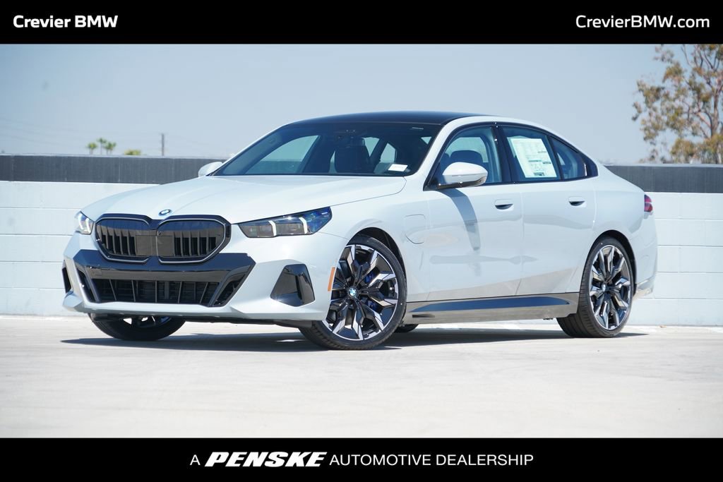 New 2026 BMW 550e xDrive w/ Executive Package AWD/4WD image 1