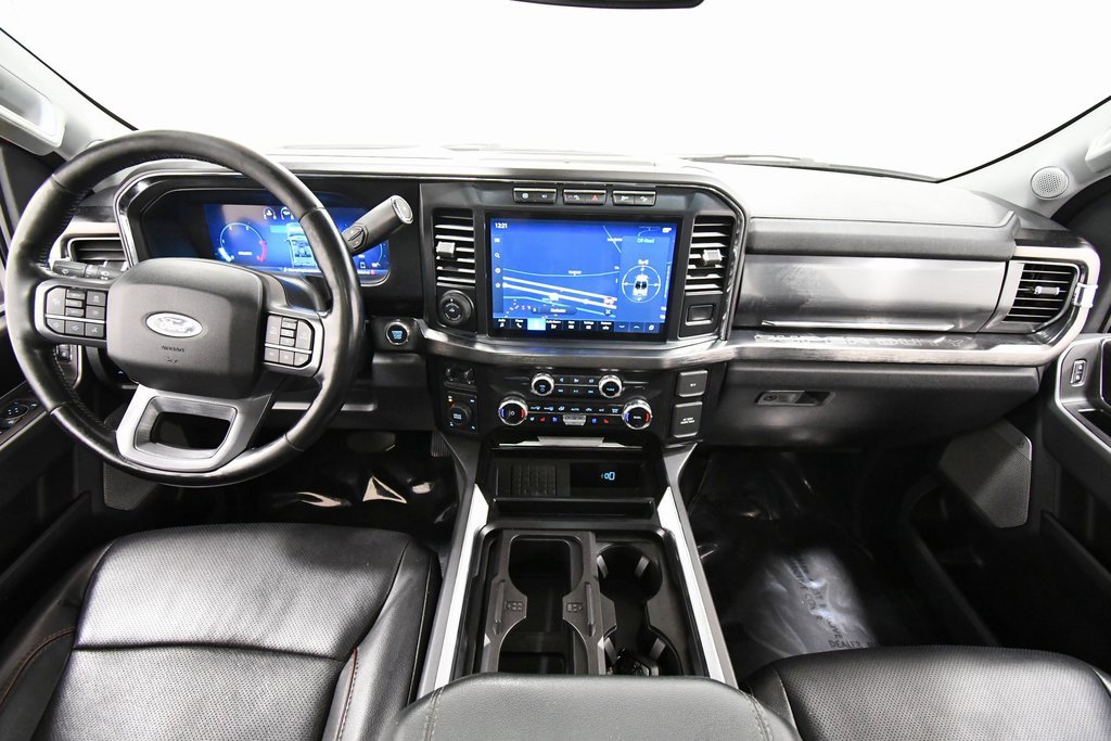 Used 2023 Ford F350 Lariat w/ Lariat Ultimate Package image 3