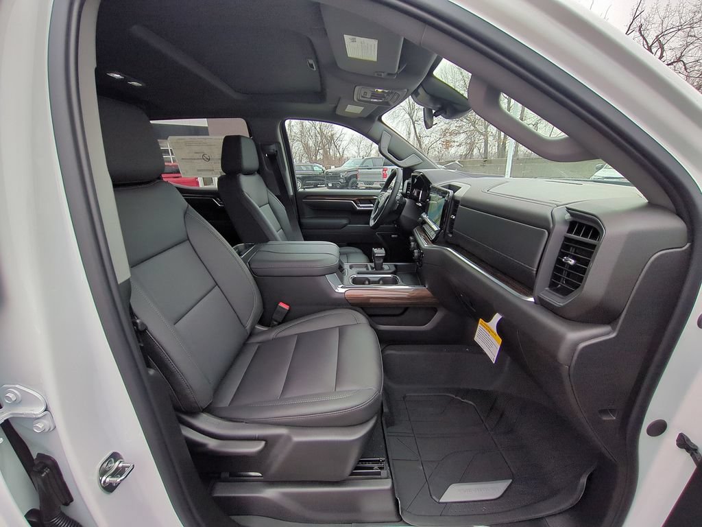 New 2026 Chevrolet Silverado 1500 RST w/ Convenience Package II AWD/4WD image 23