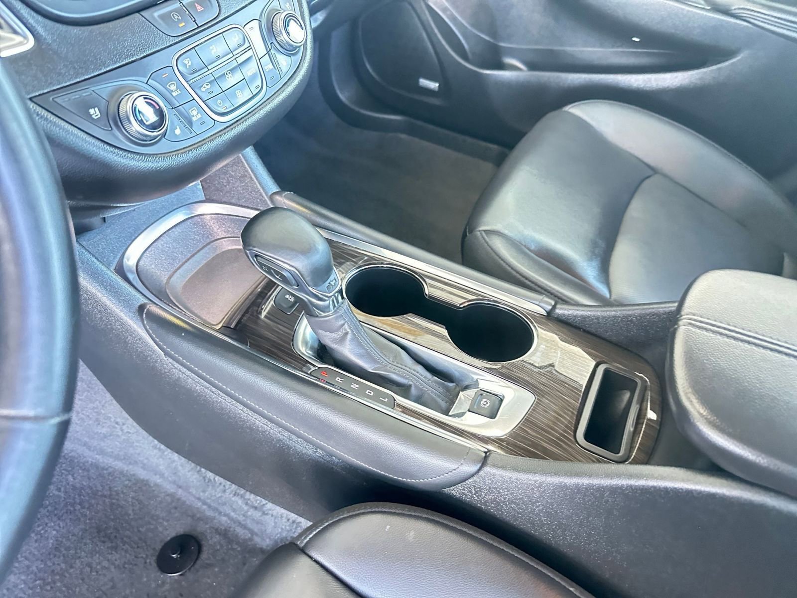 Used 2024 Chevrolet Malibu LT image 41