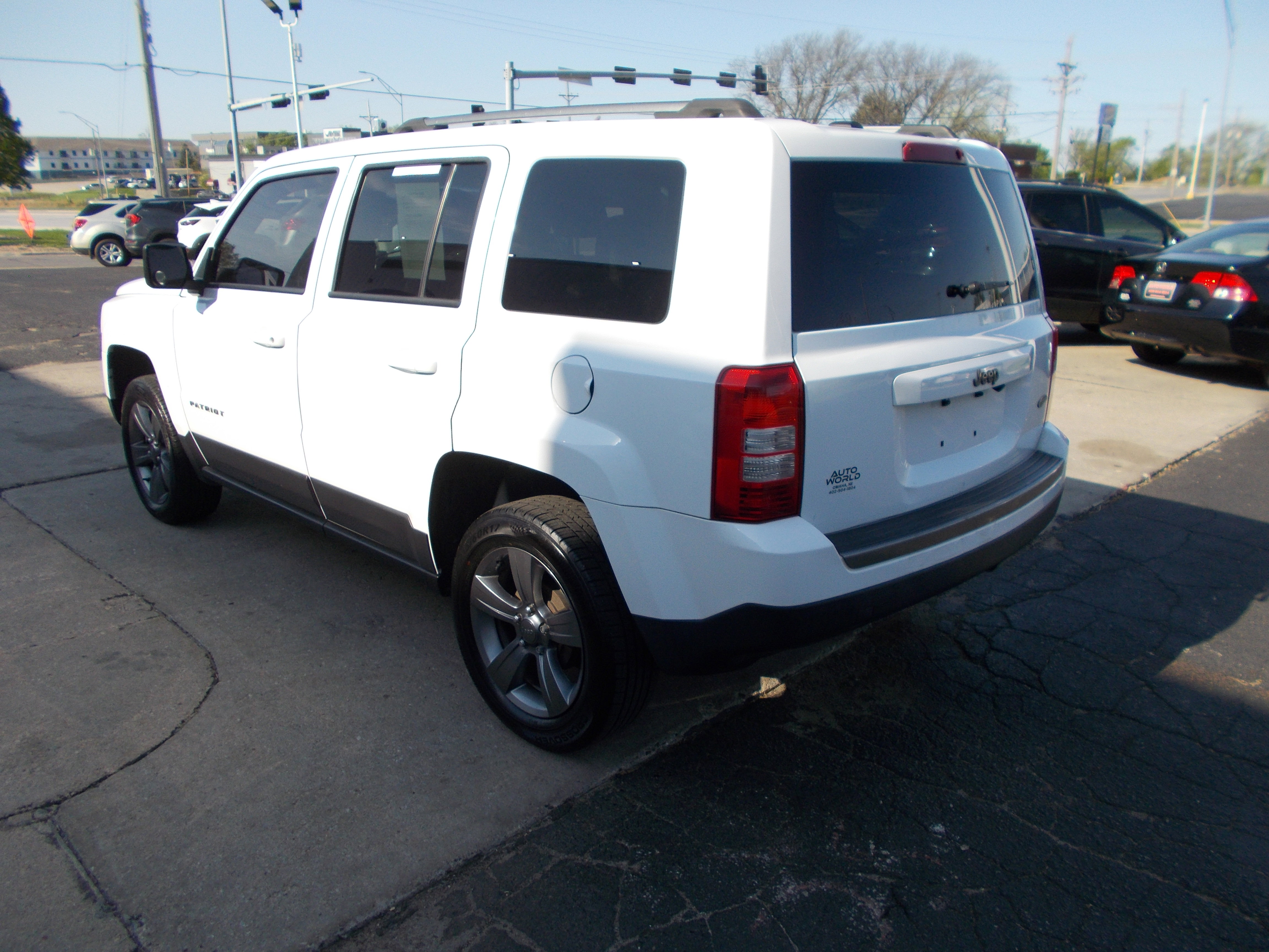 Used 2016 Jeep Patriot Sport w/ Power Value Group FWD image 4