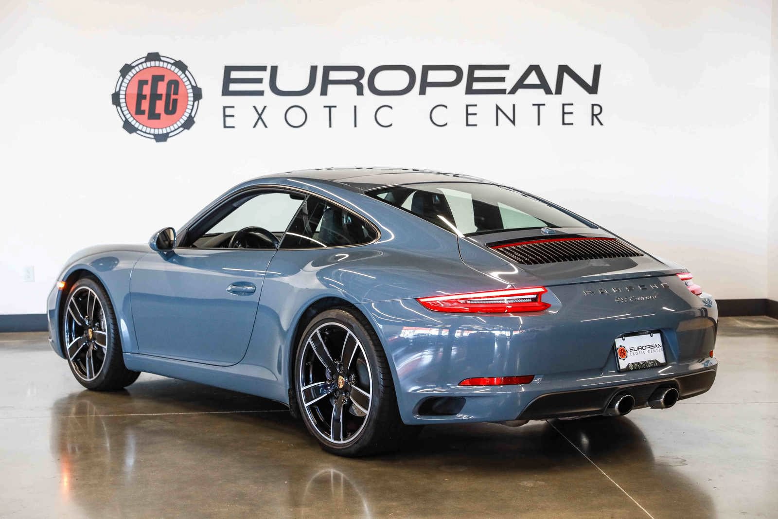 Used 2017 Porsche 911 Carrera image 8