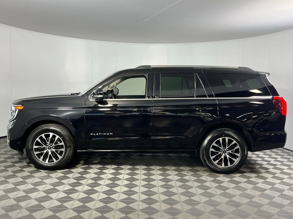 Used 2025 Ford Expedition Platinum image 9