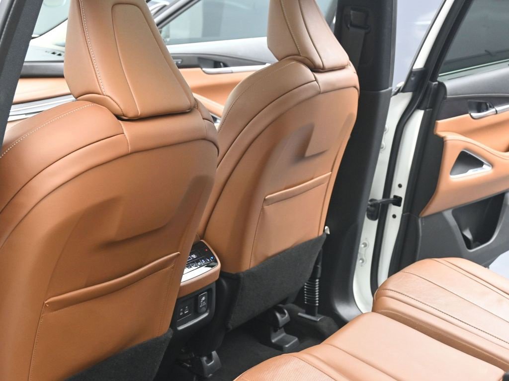 Used 2023 INFINITI QX60 Sensory w/ Vision Package image 18