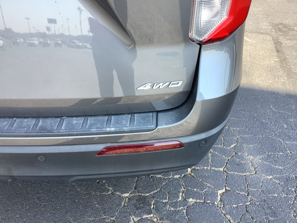 Used 2022 Ford Explorer XLT image 9
