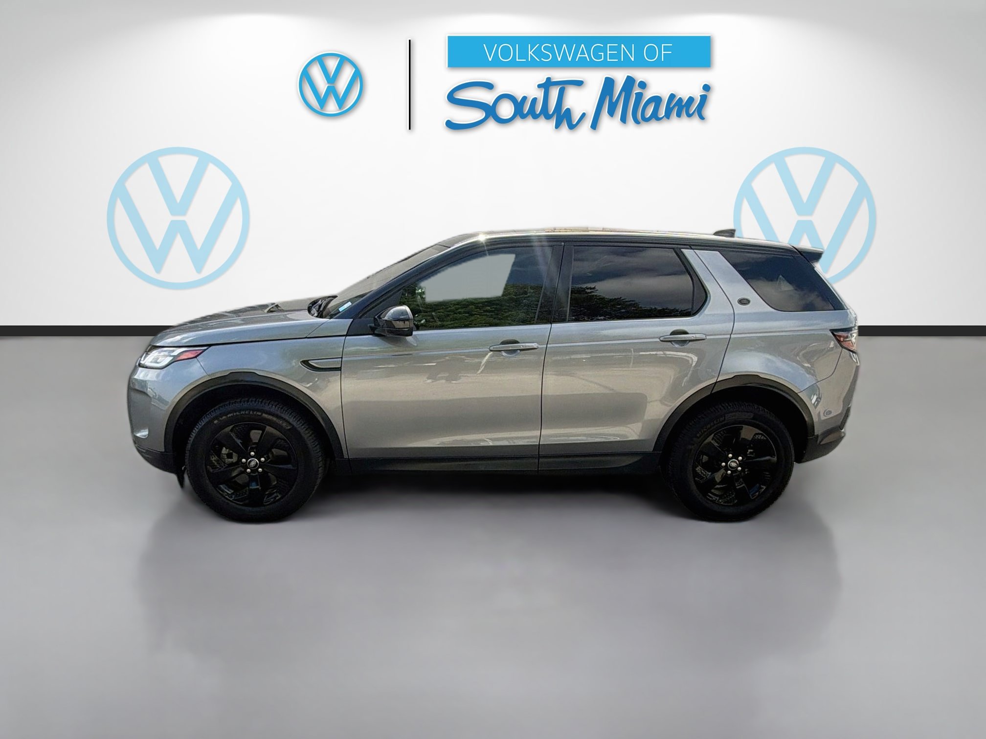 Used 2020 Land Rover Discovery Sport S AWD/4WD image 4