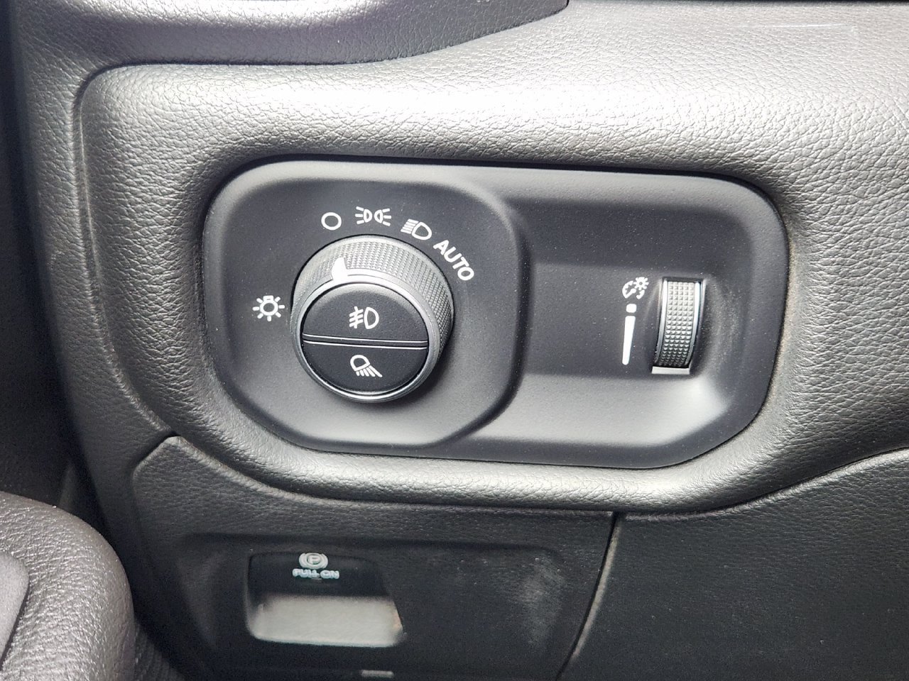 Used 2023 RAM 1500 Big Horn AWD/4WD image 21