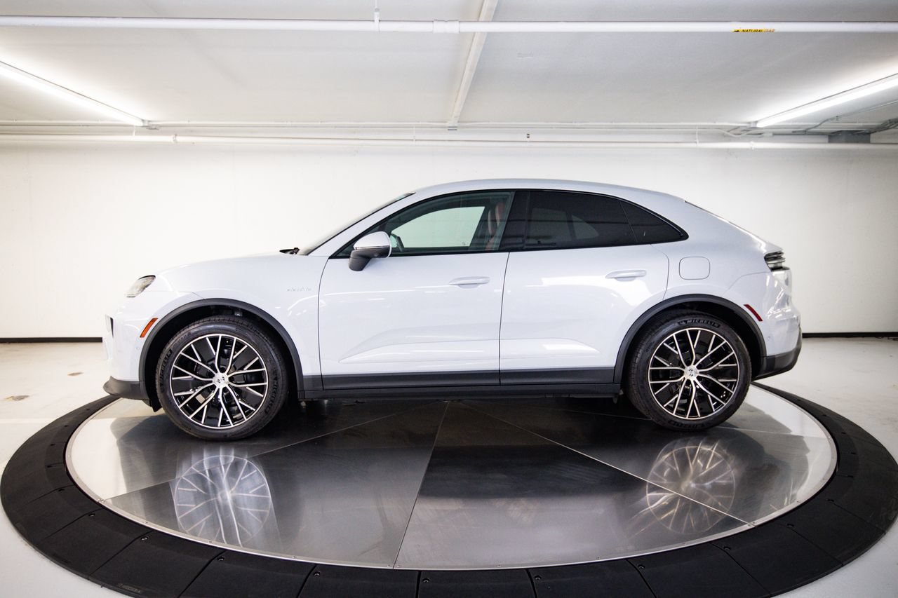 New 2026 Porsche Macan Electric RWD image 2