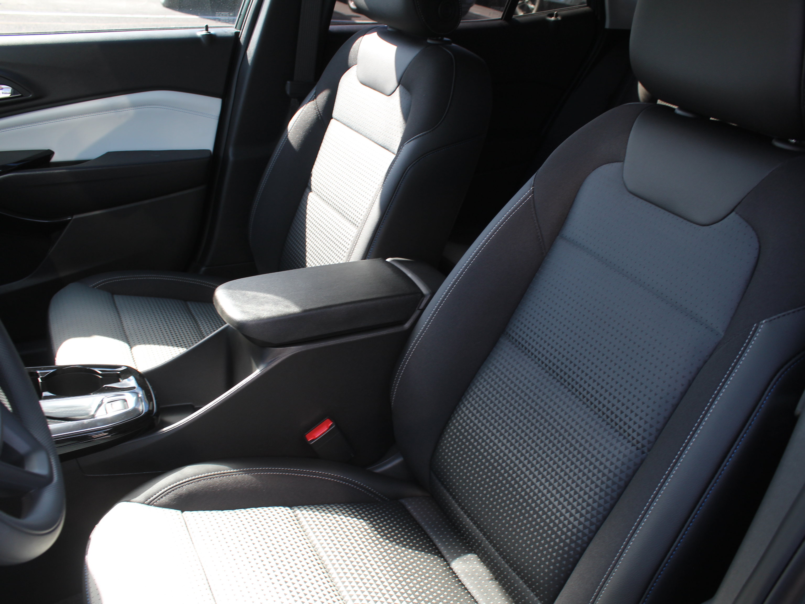 New 2026 Chevrolet Trax LT FWD image 11