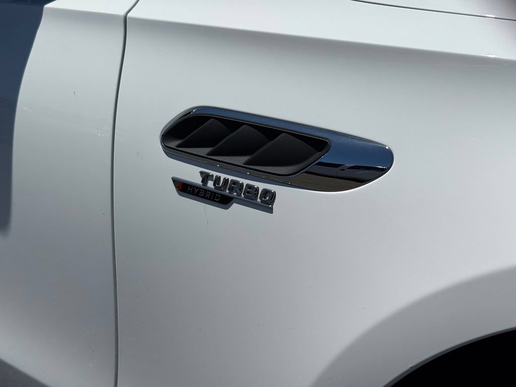 Certified 2026 Mercedes-Benz E 53 AMG e 4MATIC Sedan image 8