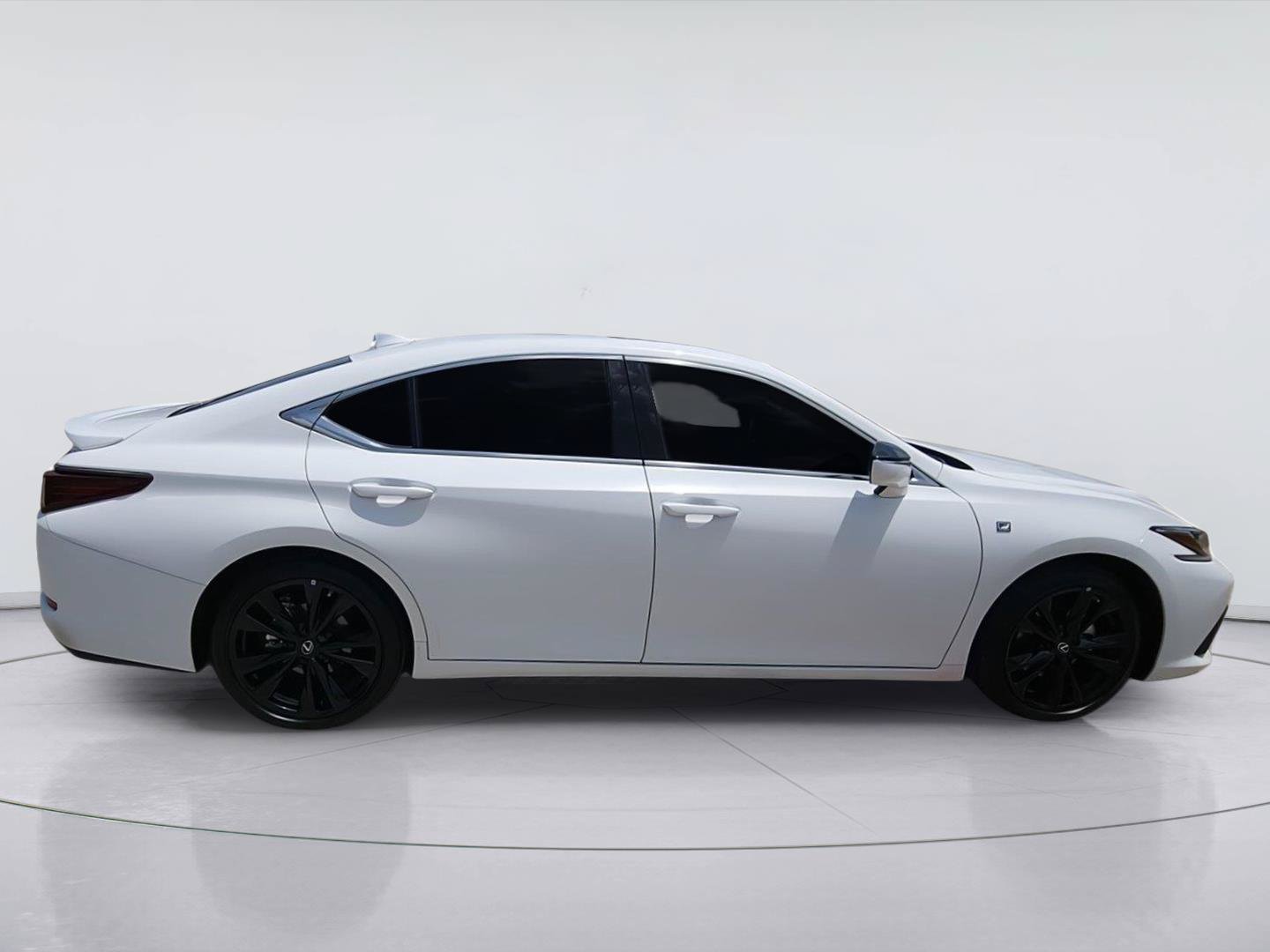 Used 2024 Lexus ES 350 F Sport w/ Accessory Package (Z2) FWD image 9