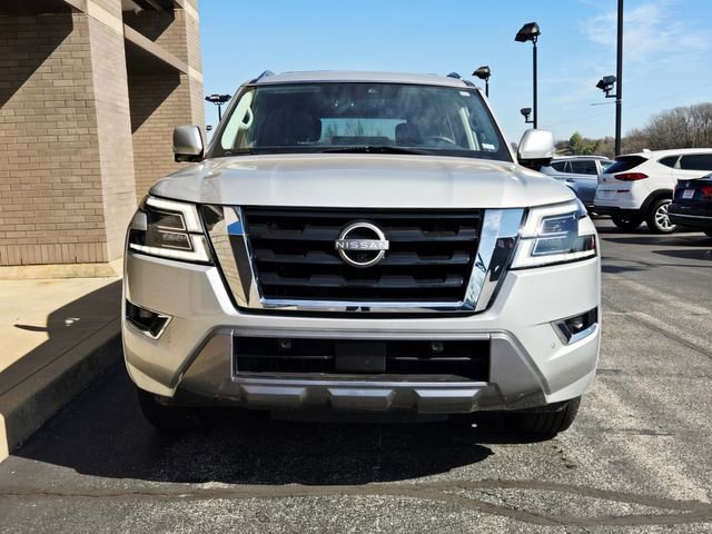 Used 2023 Nissan Armada SL w/ Captain's Chairs Package image 2