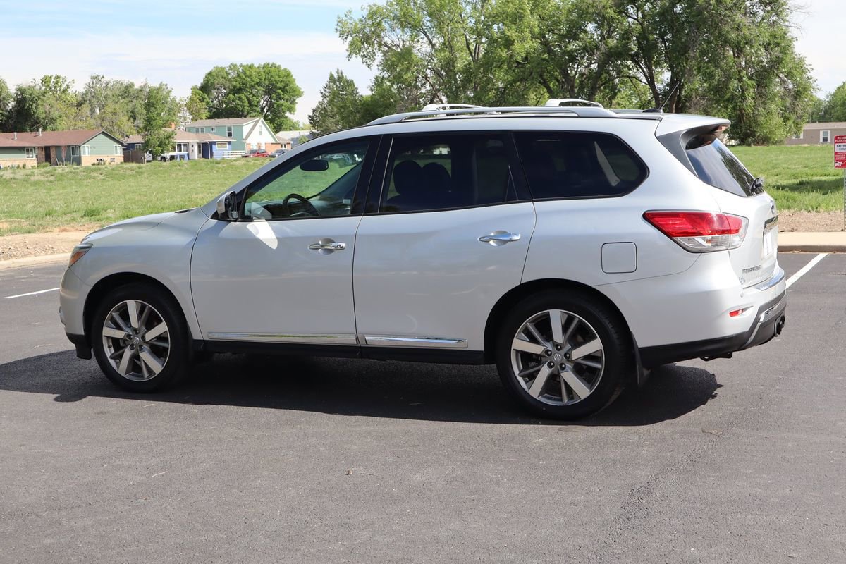 Used 2016 Nissan Pathfinder Platinum AWD/4WD image 8