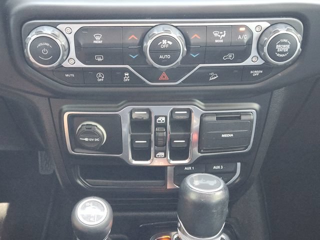 Used 2020 Jeep Wrangler Unlimited Sahara AWD/4WD image 19