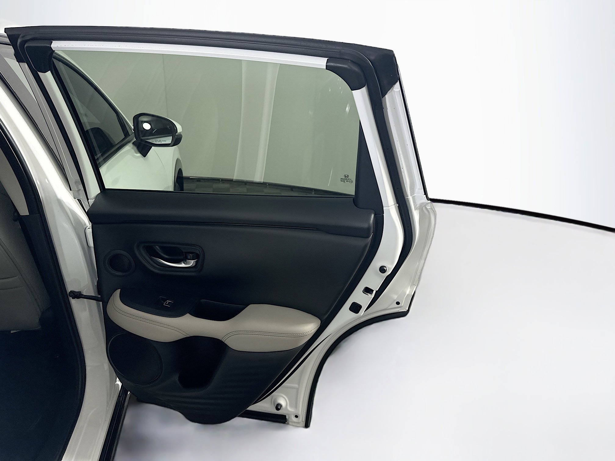 Used 2026 Honda HR-V EX-L image 30