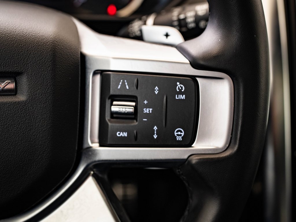 Used 2023 Land Rover Discovery S R-Dynamic image 26