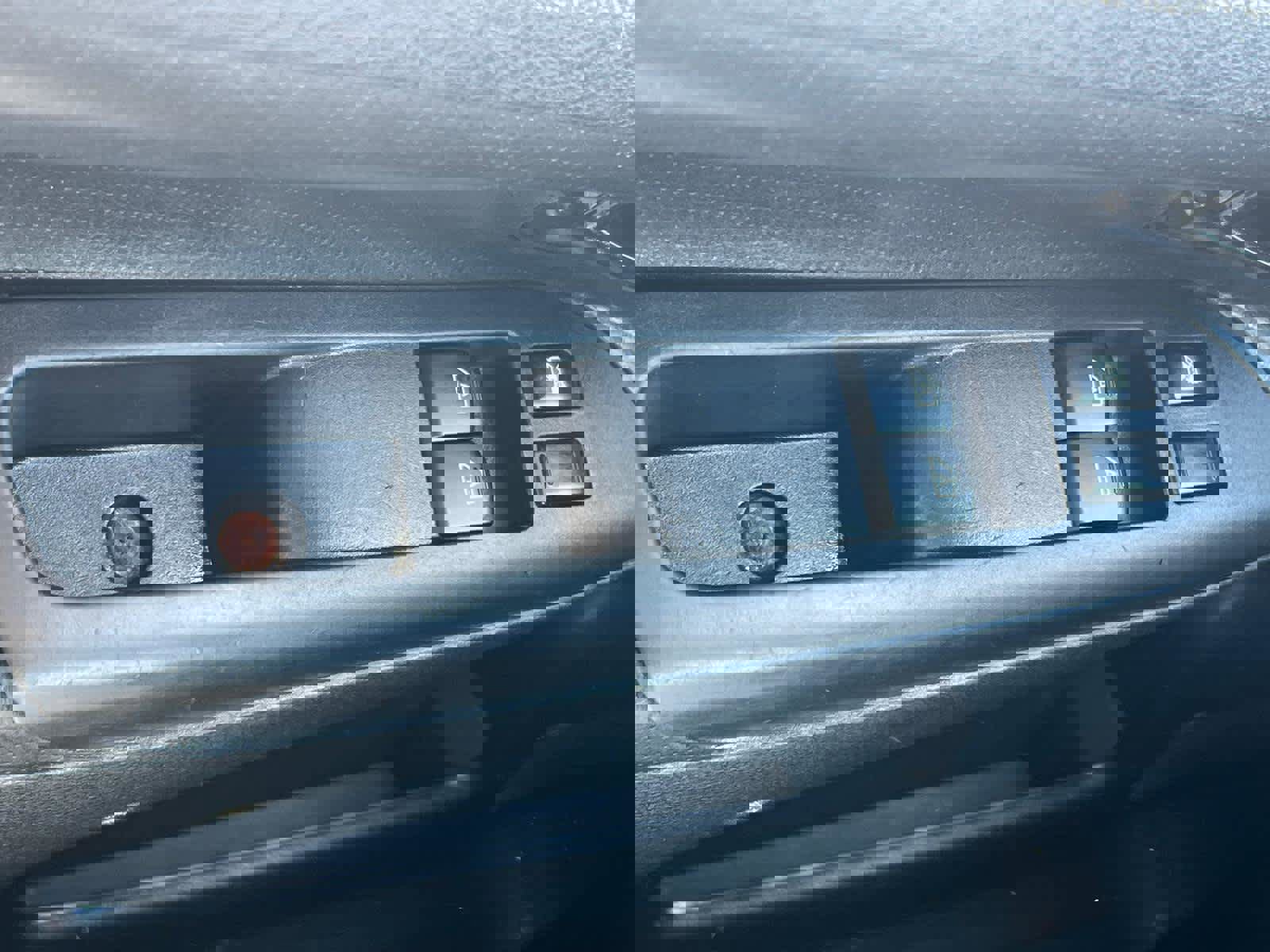 Used 2018 Nissan NV200 S w/ Back Door Glass Package image 21