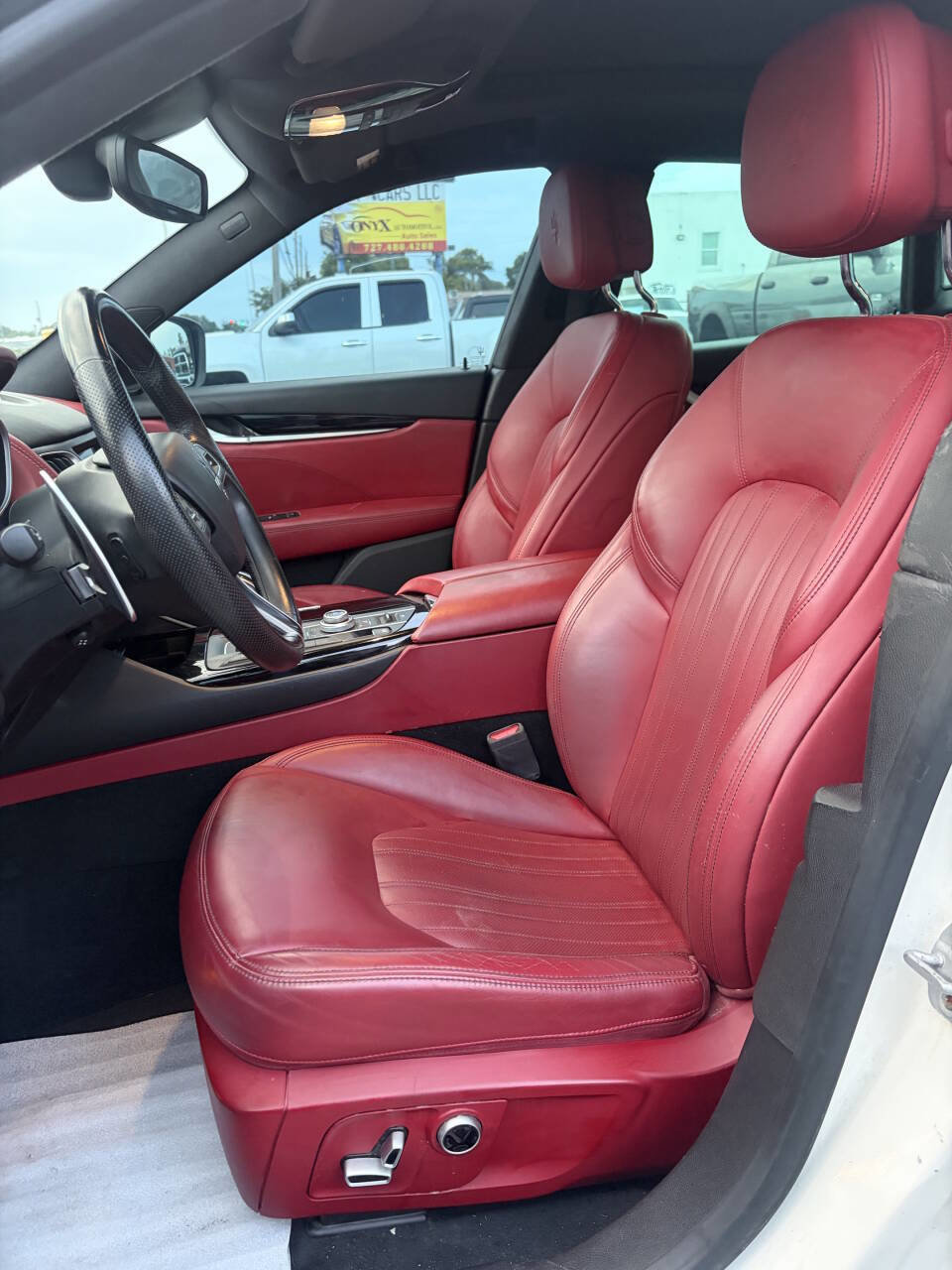 Used 2018 Maserati Levante GranSport AWD/4WD image 14