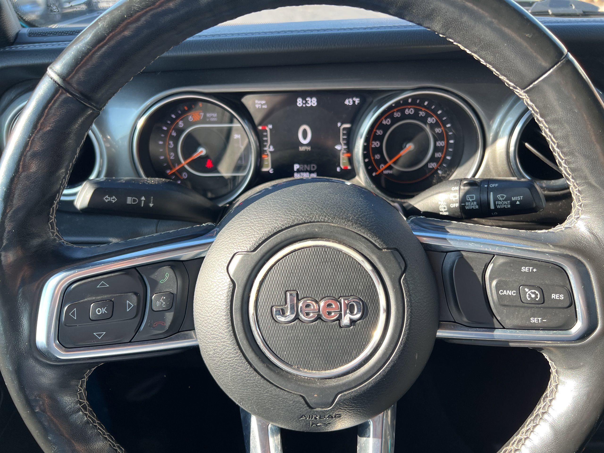 Used 2019 Jeep Wrangler Unlimited Sahara AWD/4WD image 12