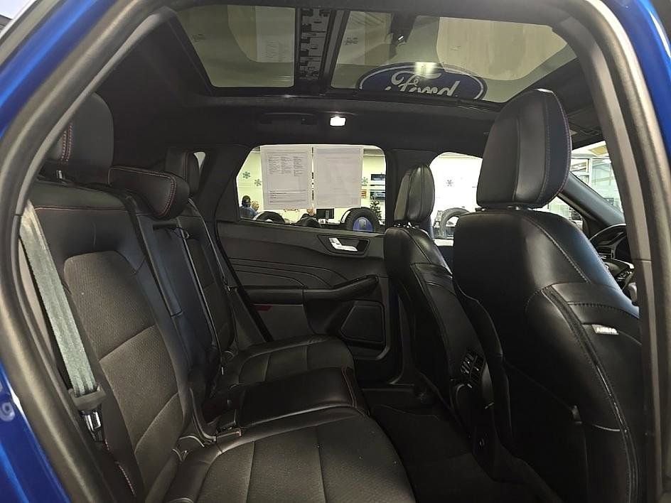 Used 2023 Ford Escape ST-Line w/ Tech Pack #1 image 35