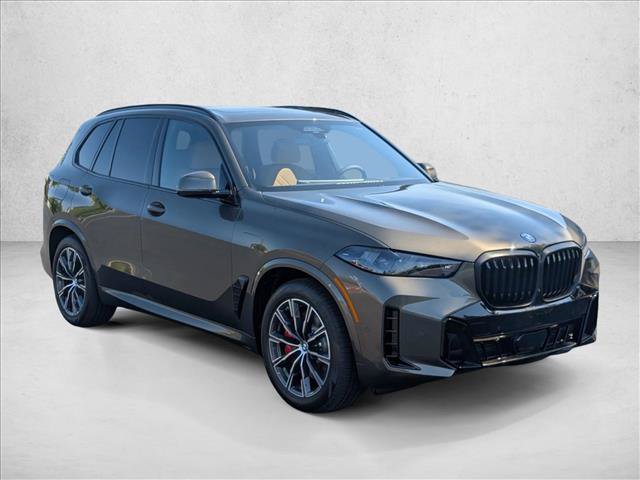 New 2026 BMW X5 xDrive50e w/ M Sport Package AWD/4WD image 3