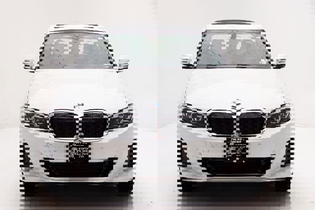 Used 2024 BMW 330i xDrive Sedan image 5