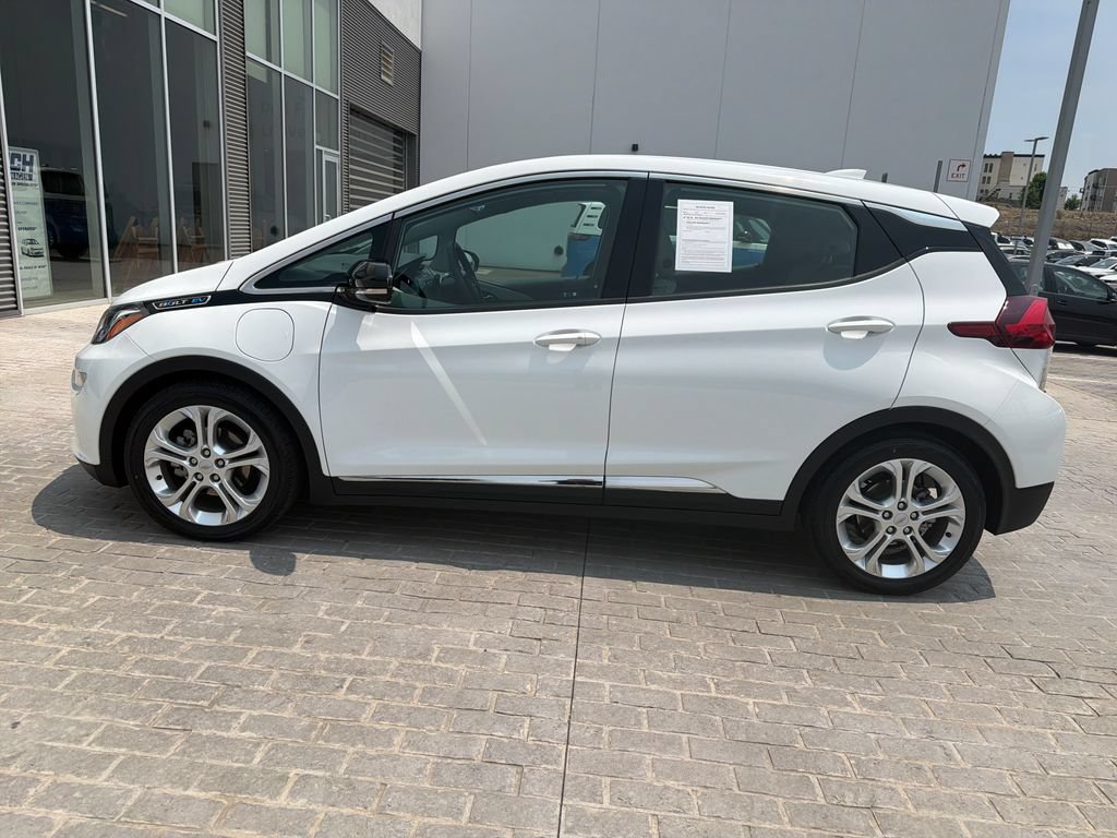 Used 2020 Chevrolet Bolt LT FWD image 2