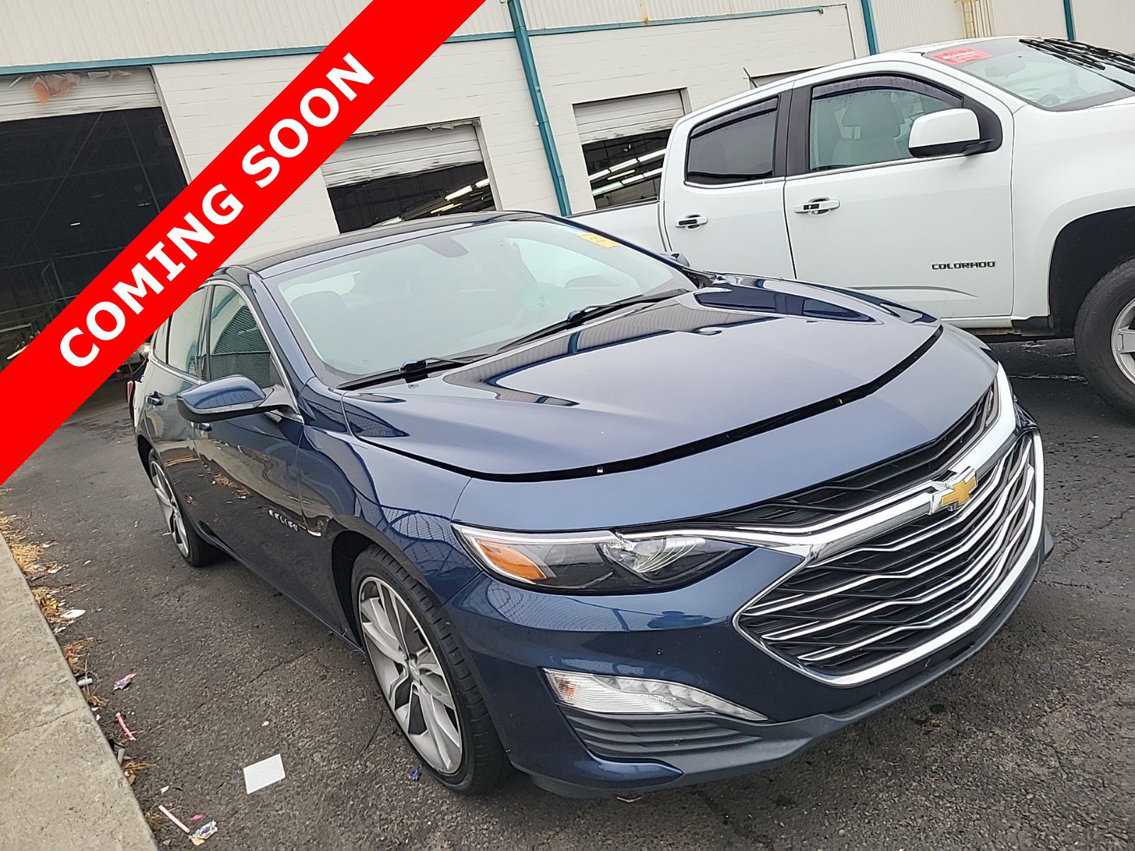 Used 2022 Chevrolet Malibu LT FWD image 3