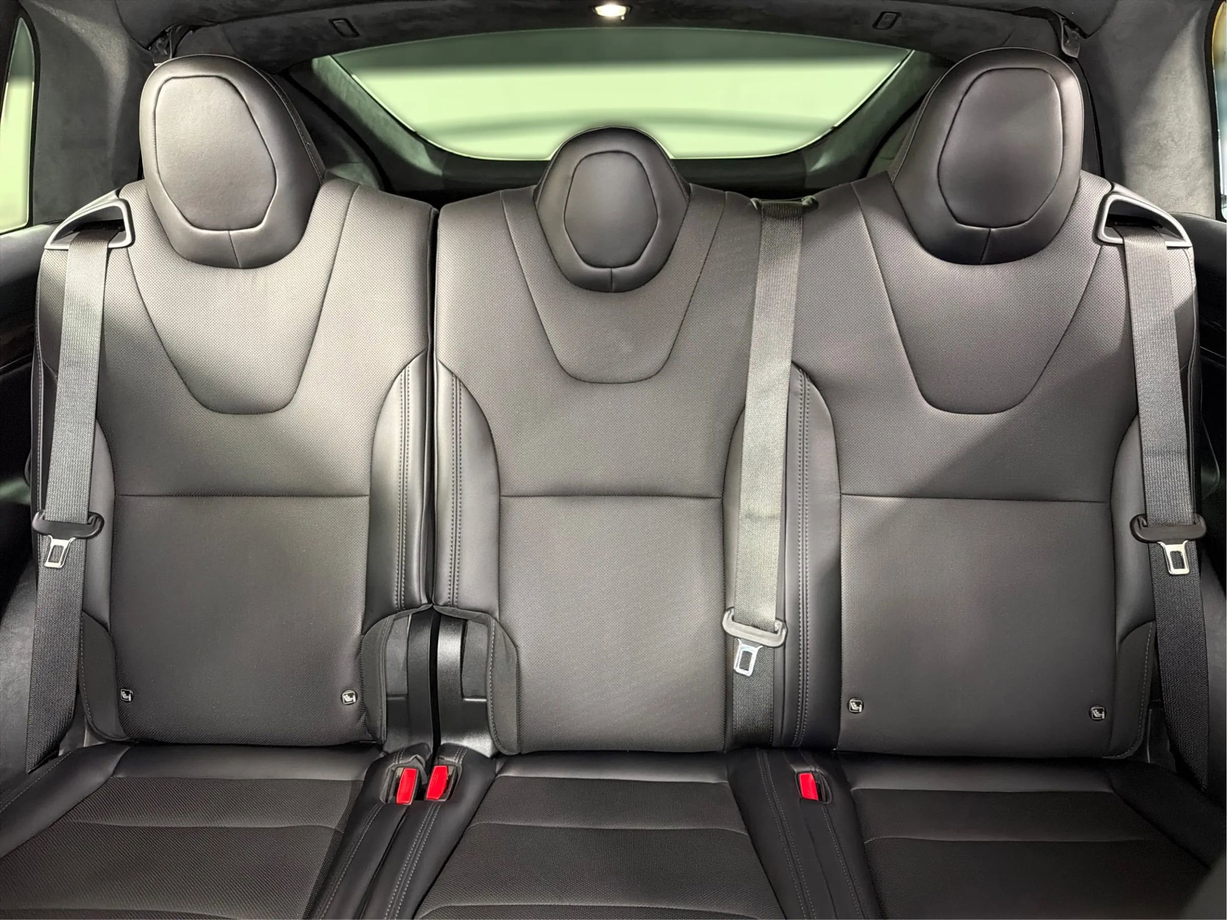 Used 2025 Tesla Model X AWD/4WD image 12