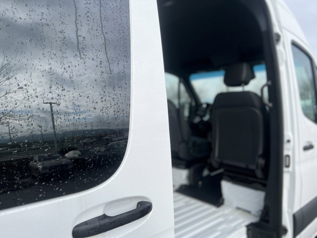 Used 2024 Mercedes-Benz Sprinter 3500 image 20