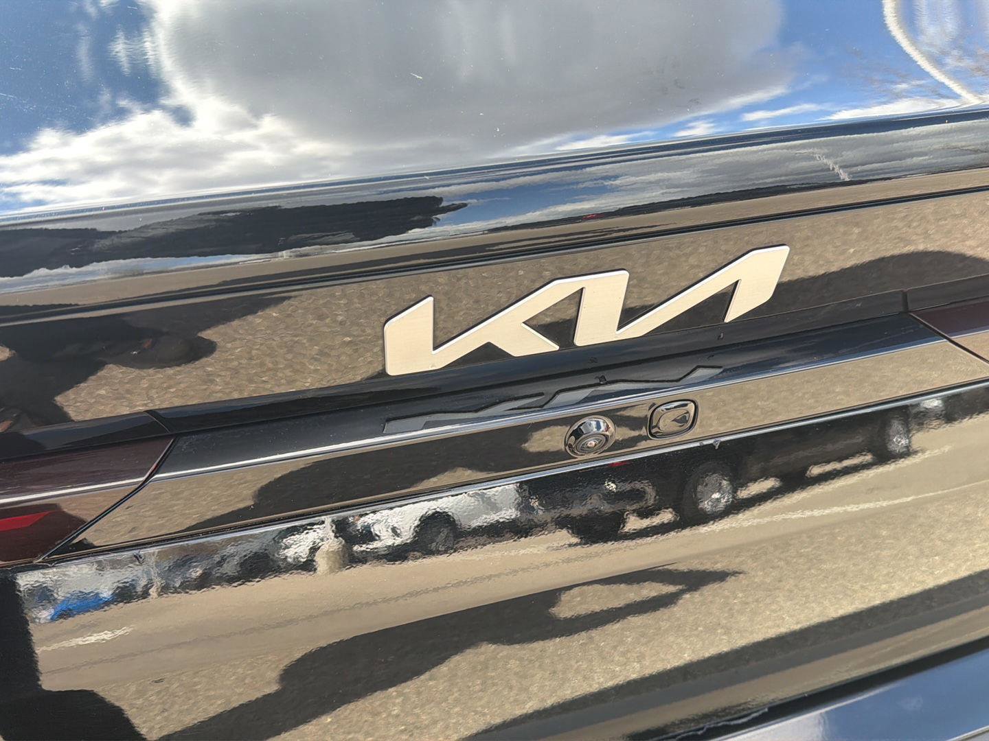 Used 2025 Kia K4 LXS image 10