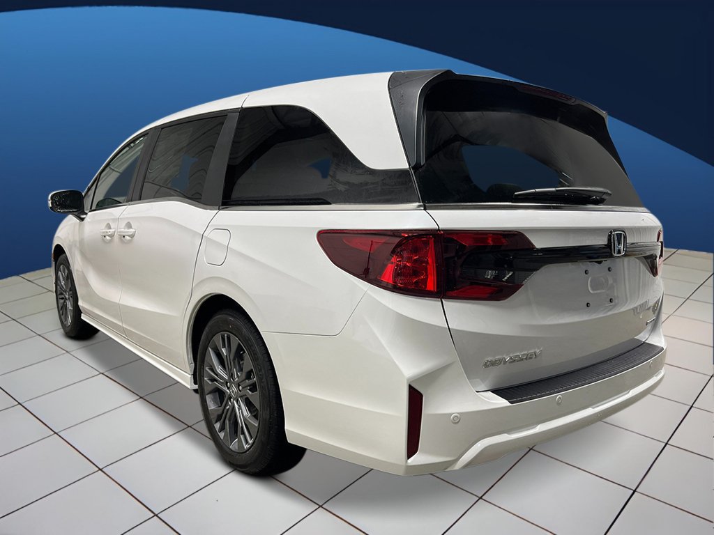 New 2026 Honda Odyssey Touring image 3