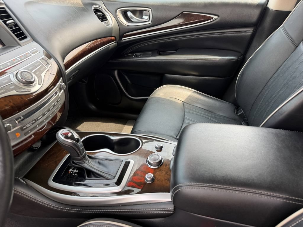 Used 2019 INFINITI QX60 Luxe w/ Sensory Package AWD/4WD image 12