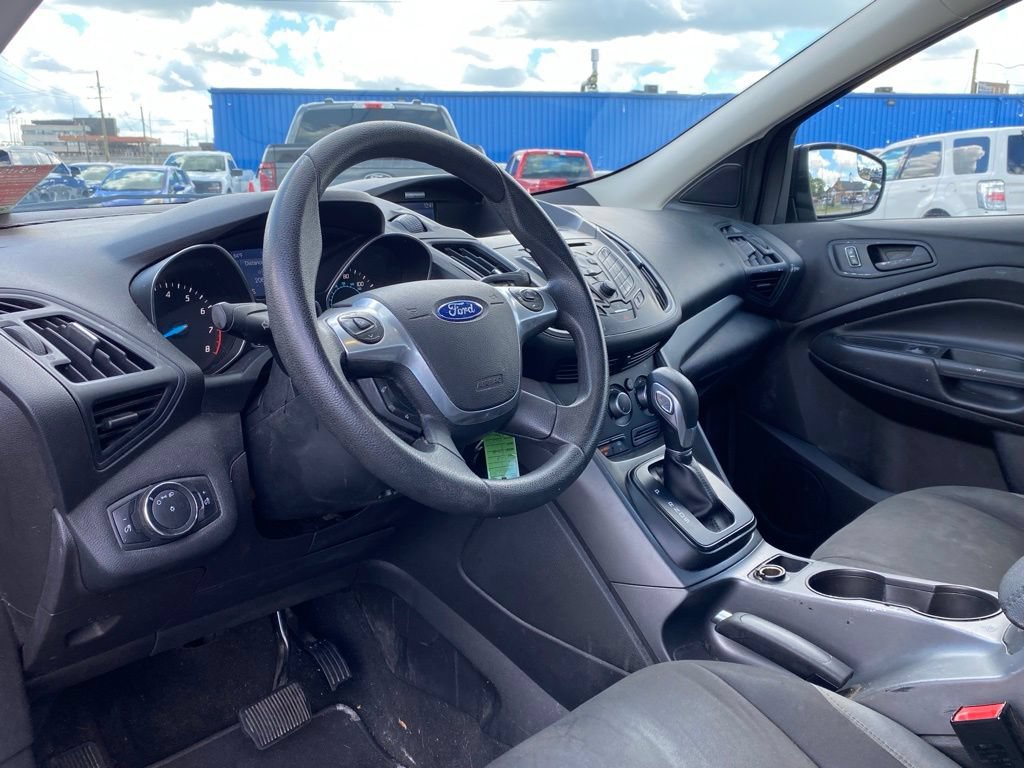 Used 2015 Ford Escape S FWD image 9