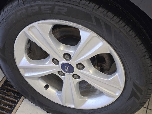 Used 2015 Ford Escape SE w/ Equipment Group 201A AWD/4WD image 13