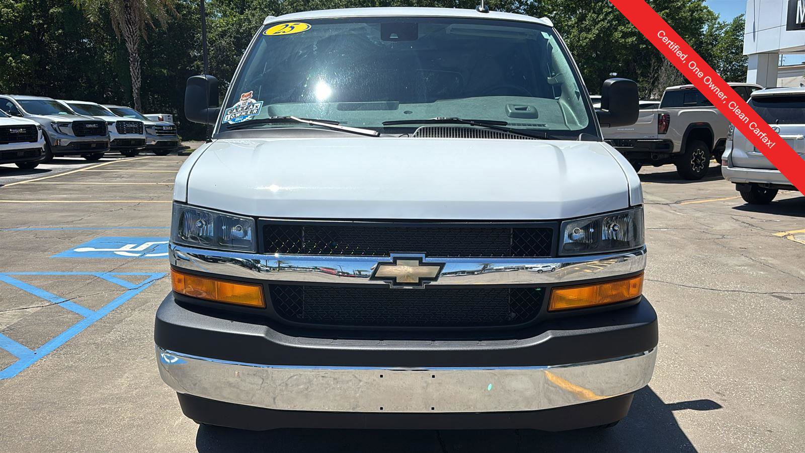 Certified 2025 Chevrolet Express 3500 LT w/ LT Preferred Equipment Group RWD video 2
