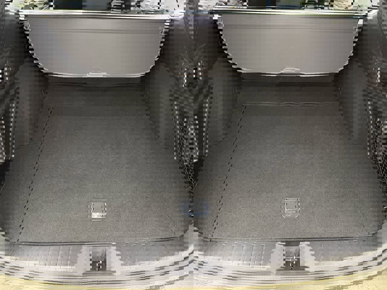 Used 2024 Subaru Outback Premium image 5