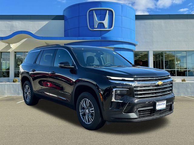Used 2024 Chevrolet Traverse LT