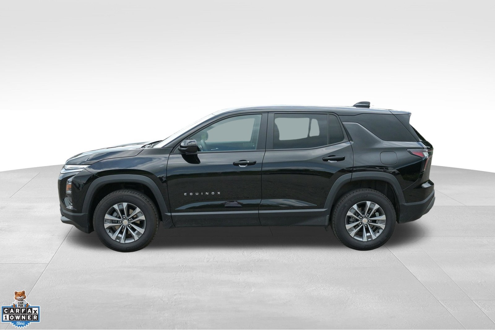 Used 2026 Chevrolet Equinox LT AWD/4WD image 3