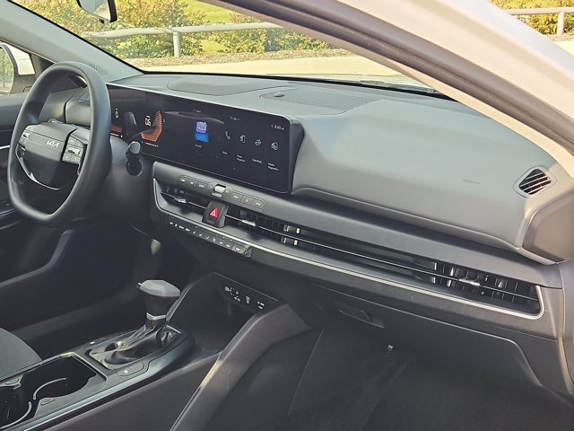 Used 2025 Kia K4 FWD image 21