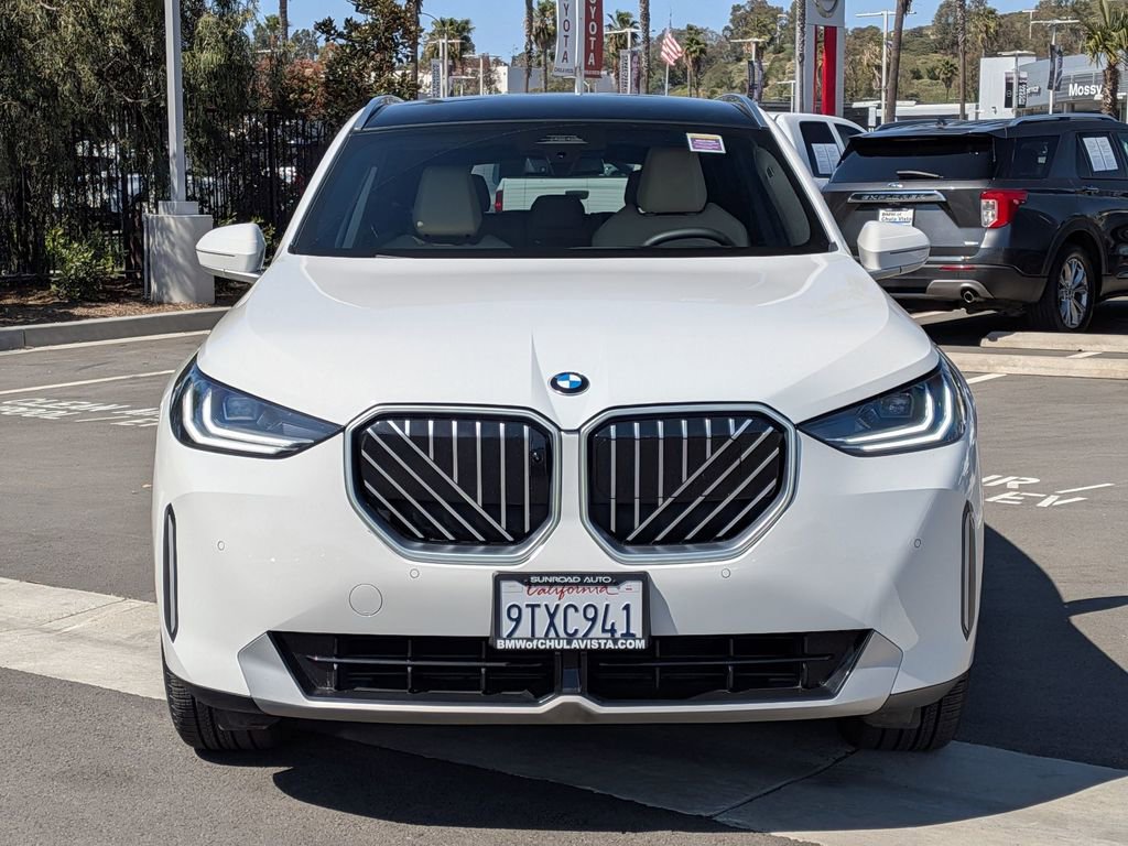 Used 2025 BMW X3 xDrive30i w/ Premium Package image 4