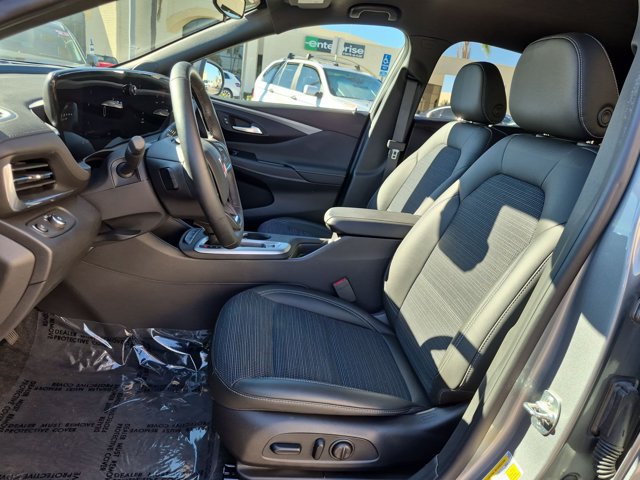 Used 2024 Buick Envista Preferred w/ Convenience I Package FWD image 16