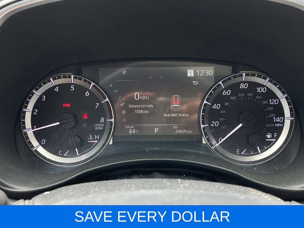 Used 2023 Toyota Highlander XLE FWD image 7