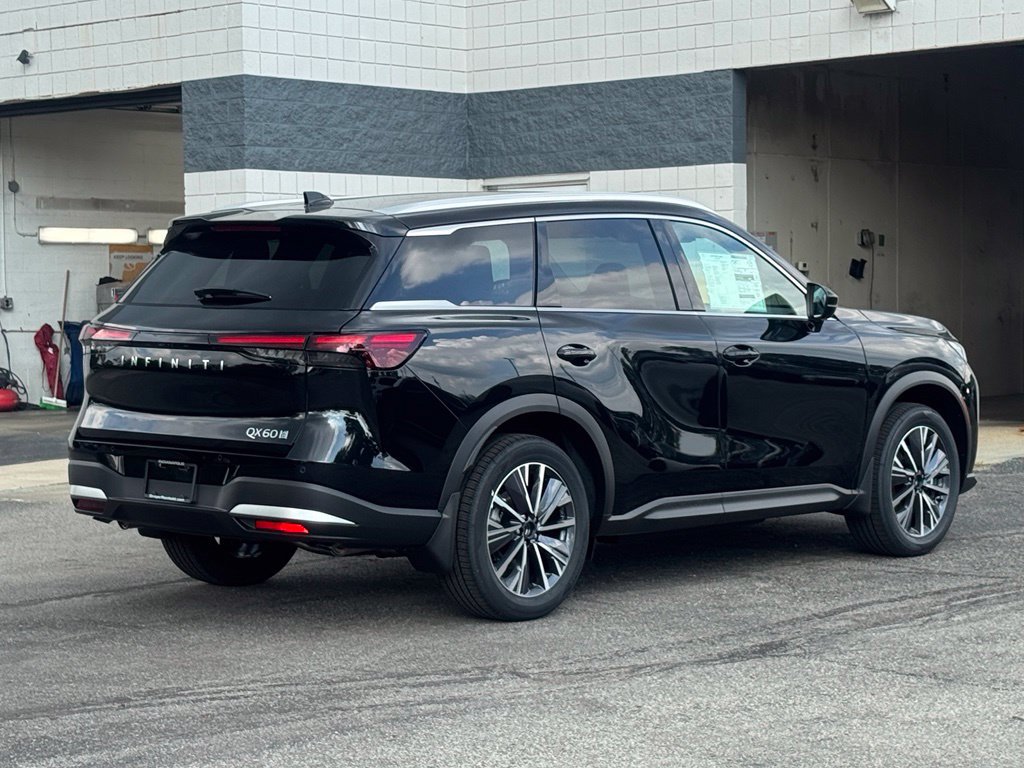 New 2027 INFINITI QX60 Luxe AWD/4WD image 3