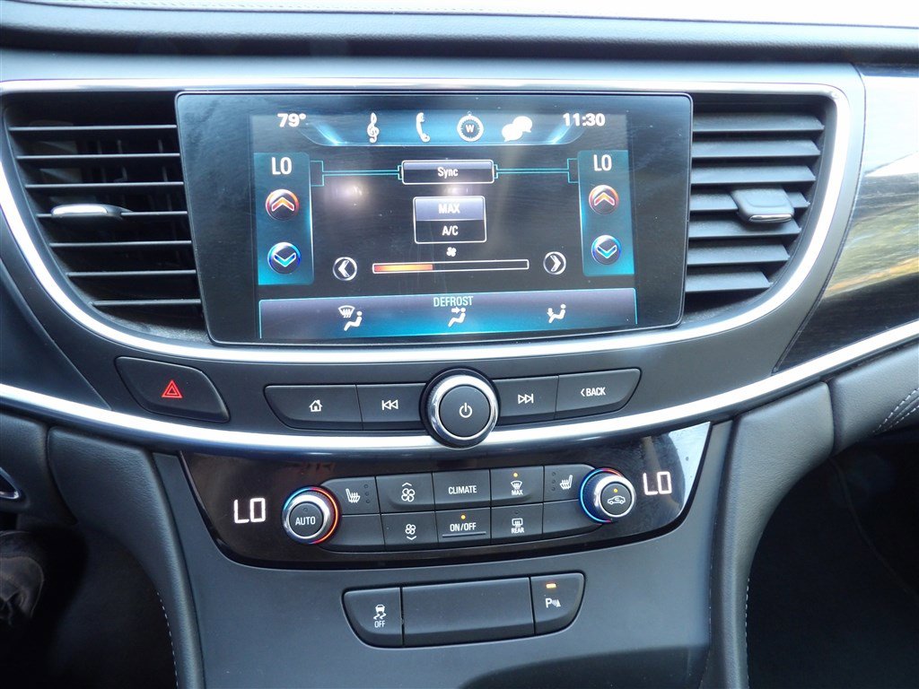 Used 2017 Buick LaCrosse Essence image 16