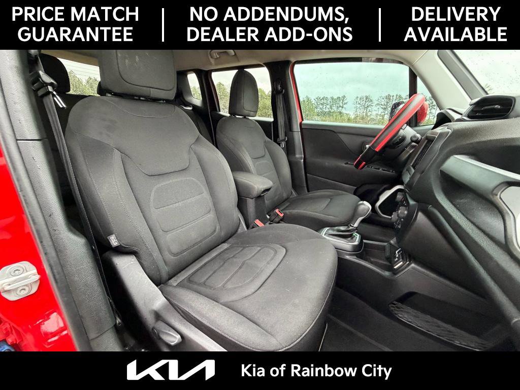 Used 2018 Jeep Renegade Latitude image 22