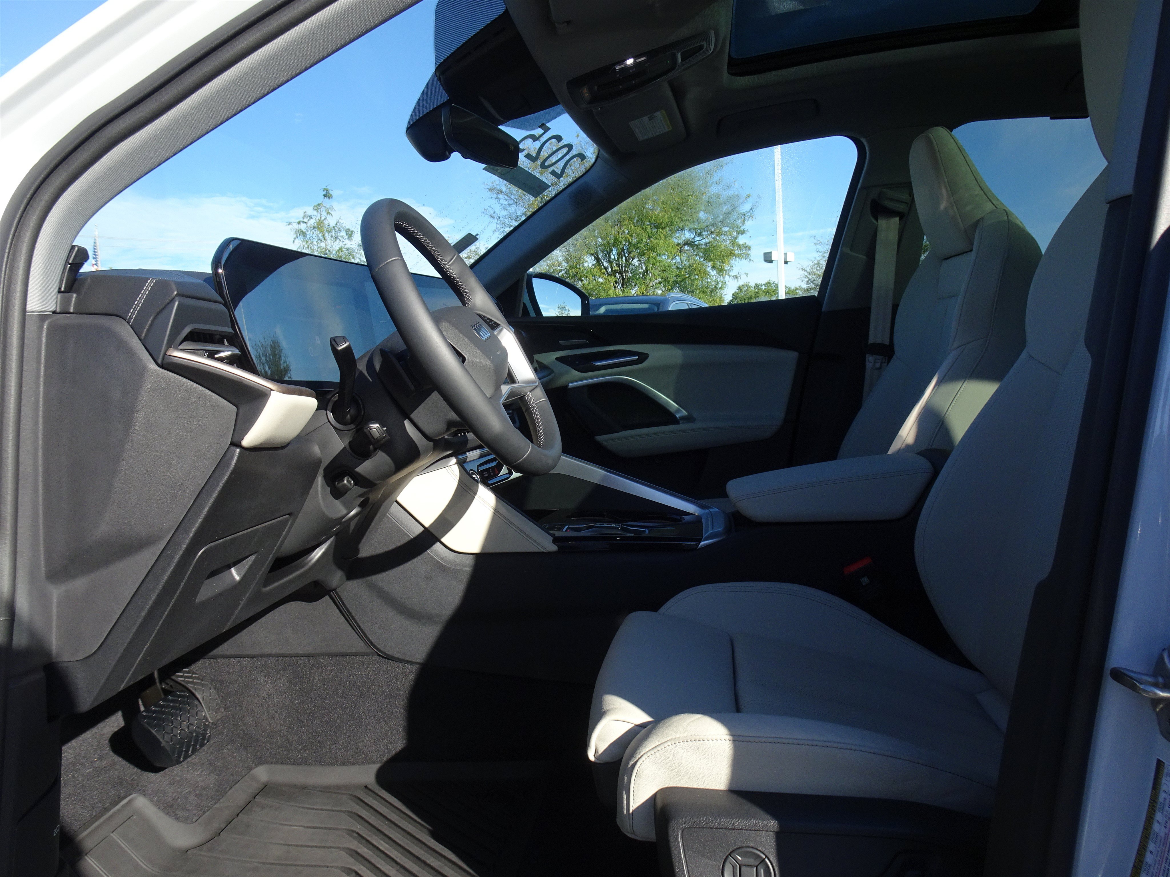 Certified 2025 Audi Q5 Premium Plus w/ Premium Plus AWD/4WD image 9